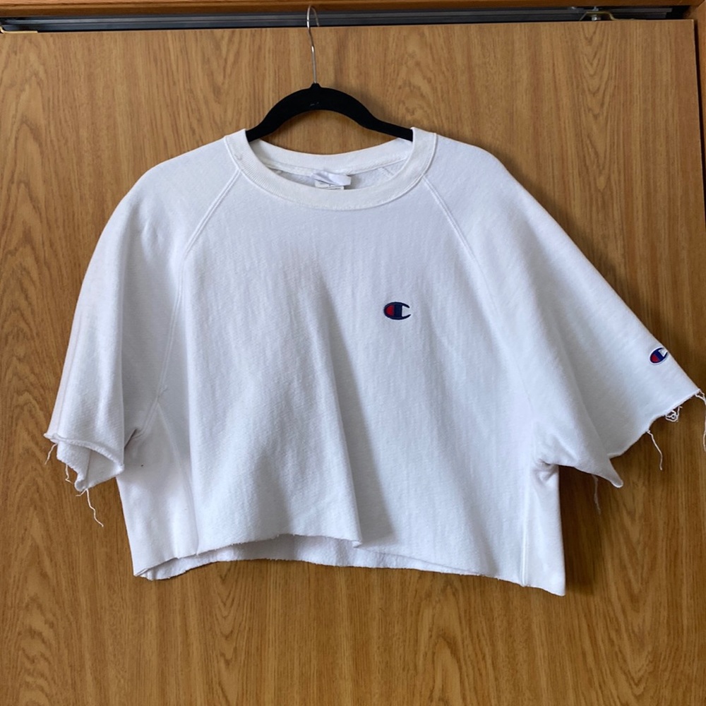 Cropped Champion short sleeve sweatshirt